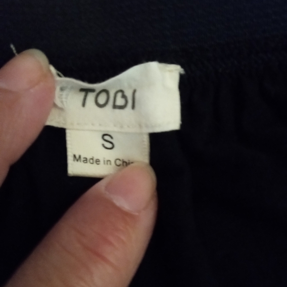 Tobi double spliced black mesh overlay maxi skirt in women's size small - Picture 10 of 11